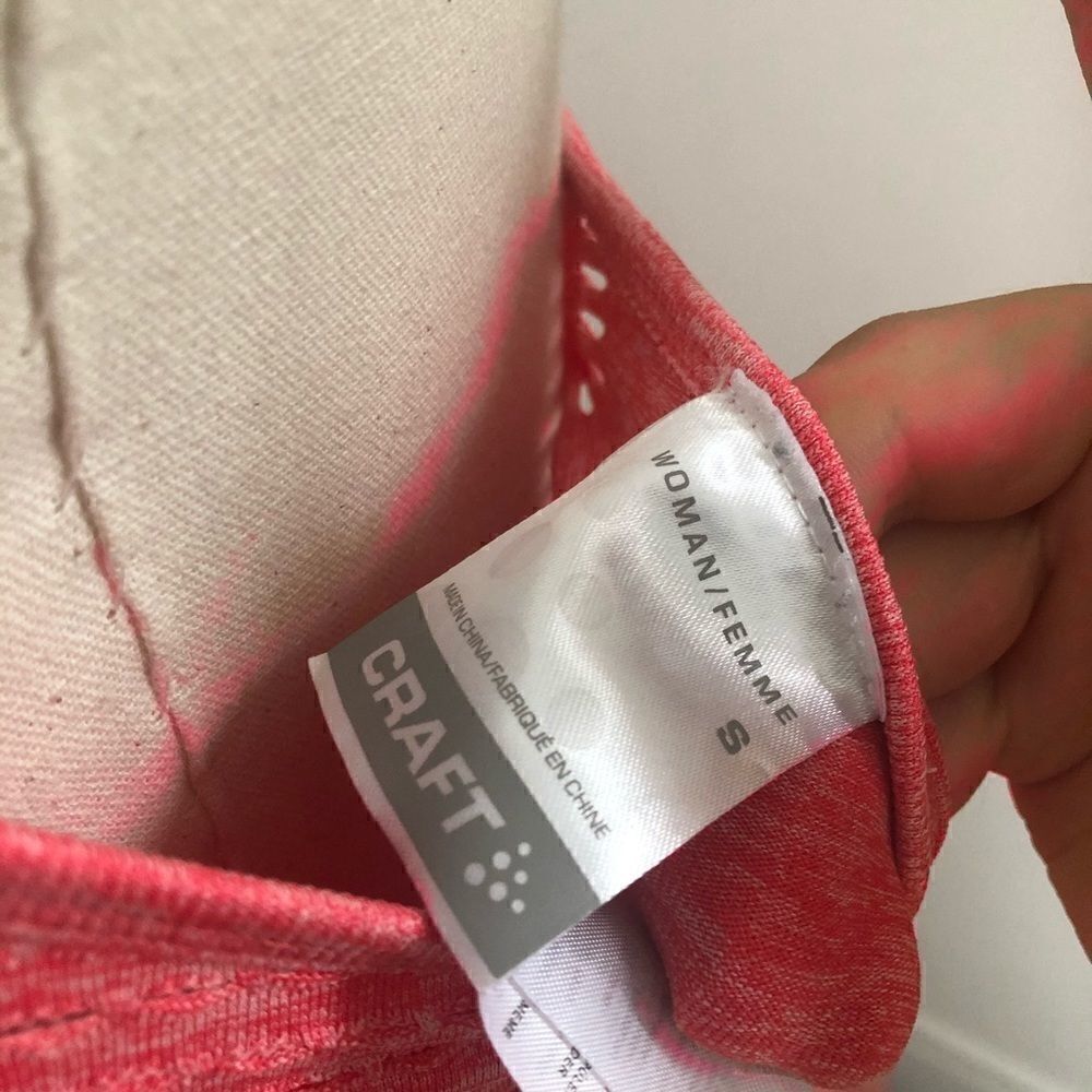 Craft Core Seamless Pink Run Tank Small - Picture 5 of 8